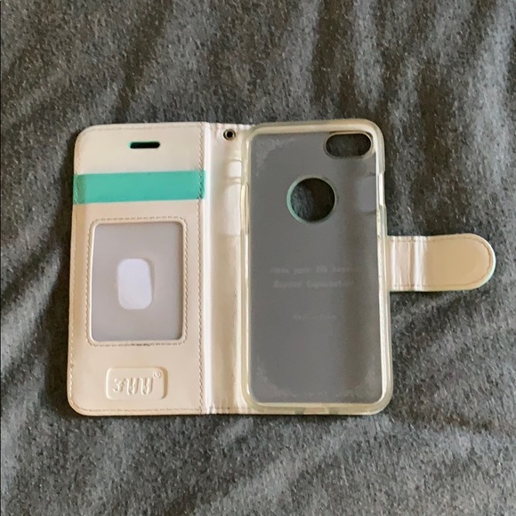 iPhone 7 wallet case - Picture 2 of 3